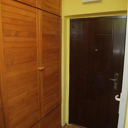 Duluta Apartment *